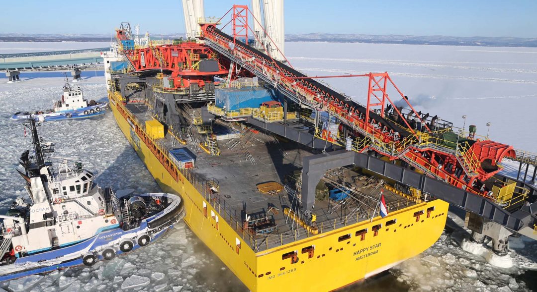 Accueil-1 Boat-background